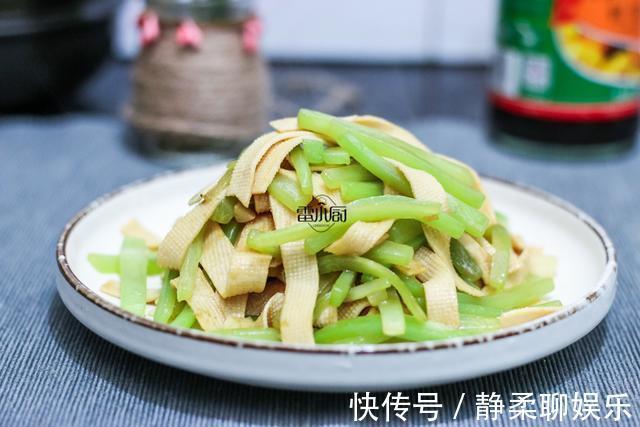 儿童|这个菜含钙极高，儿童多吃对长牙很有帮助，现在吃正好！