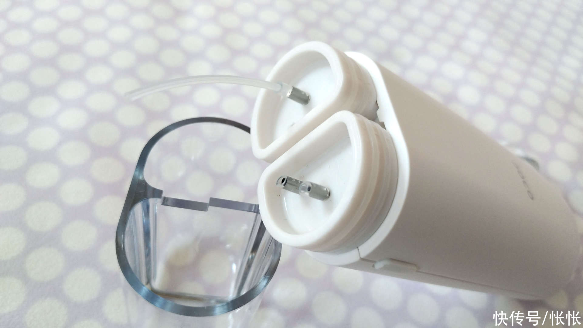 毛孔|一泡一吸，给毛囊洗个温泉浴，DOCO超微小气泡毛孔吸尘器体验