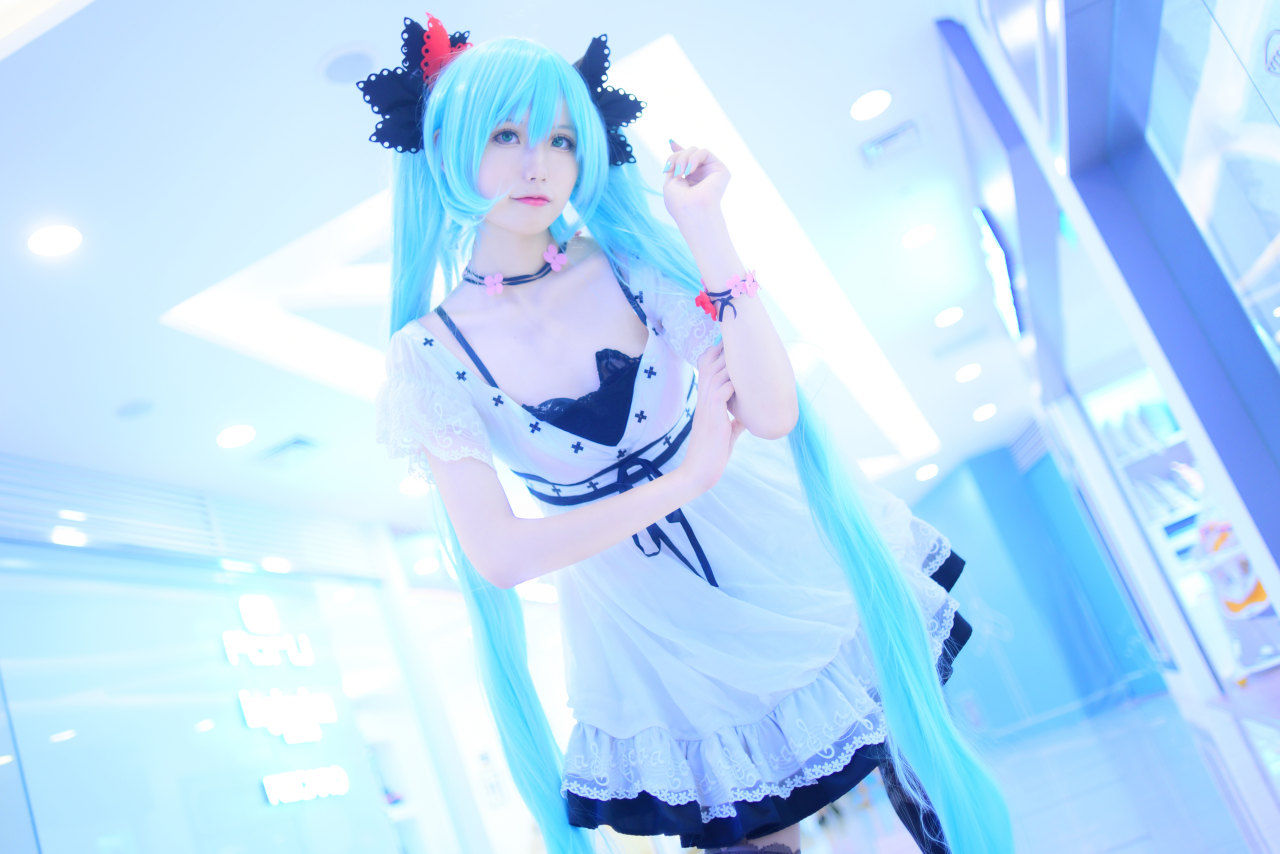 ワールドイズマイン 初音未来cosplay