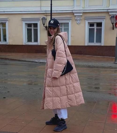 ?女人不管穿啥，都要牢记“上下法则”，很多人不懂，难怪显矮胖