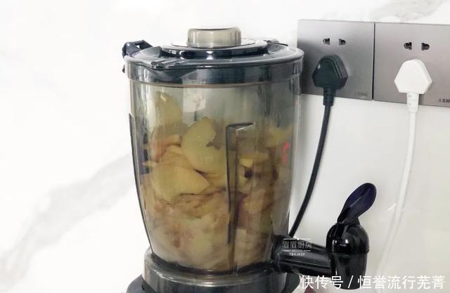  山楂|苹果别再直接啃了，这样做消食解腻又开胃，比山楂卷还美味！