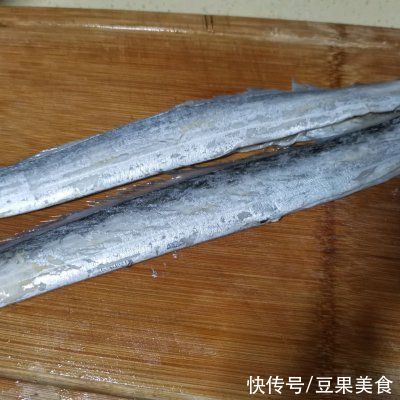 酥炸带鱼|#鲜到鲜得，月满中秋，沉鱼落宴#酥炸带鱼