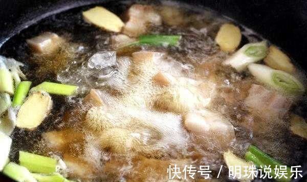 白沫|炖肉出的白沫，是营养还是脏东西切记这一步，猪肉鲜嫩无腥味