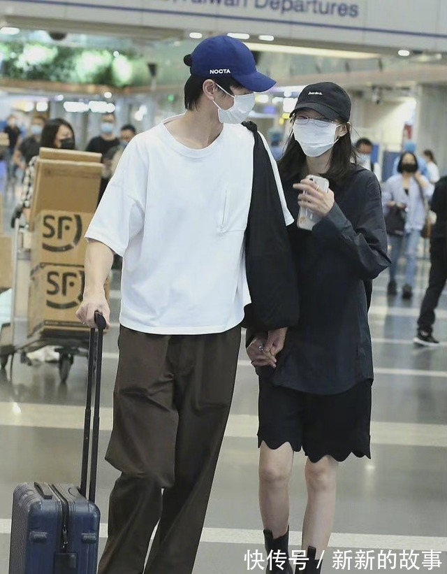 模特 模特金大川和新女友雎晓雯,日常穿搭和T台挺不同,低调且自在!