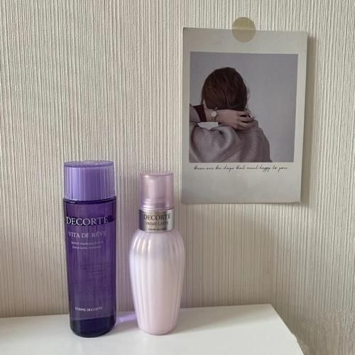 保养皮肤提亮肤色，日常的水乳需要你的坚持，这些很值得尝试