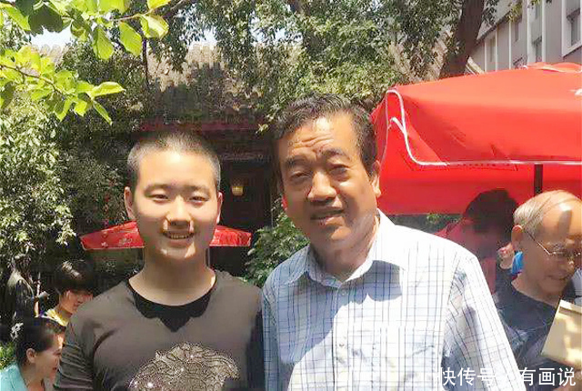 书坛&10年前被誉为书法神童,一幅书法卖10万,如今写成“江湖体”