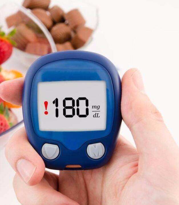 食物|给糖尿病人提个醒这4物是升糖王,若不忌口,打胰岛素也白搭