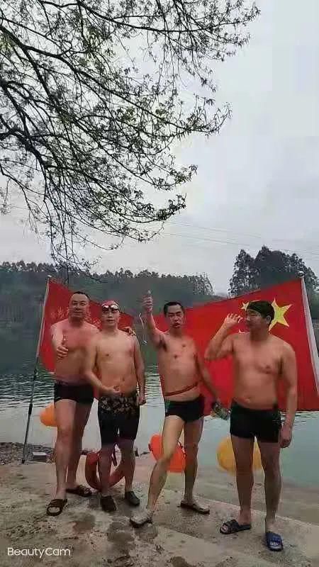 冬泳|太美了！江华惊现“小东江”和一群不畏严寒的冬泳人