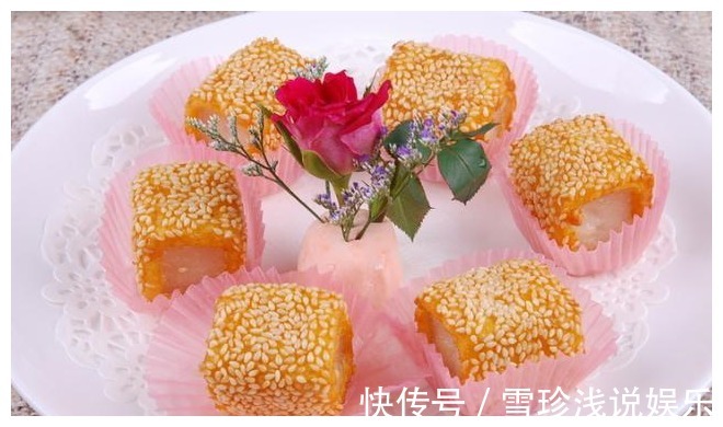 红豆马蹄糕|马蹄糕看起来不好看，却吃着很爽口，可以当作下午茶哦！