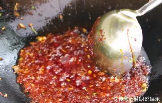 摆摊|5块钱1份街头热门小吃铁板豆腐,配方做法告诉你,学会可以摆摊了