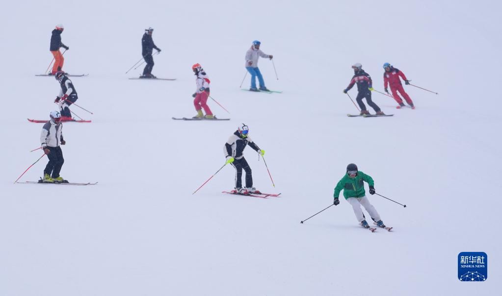 单兆鉴|新中国第一座高山滑雪场“重装绽放”