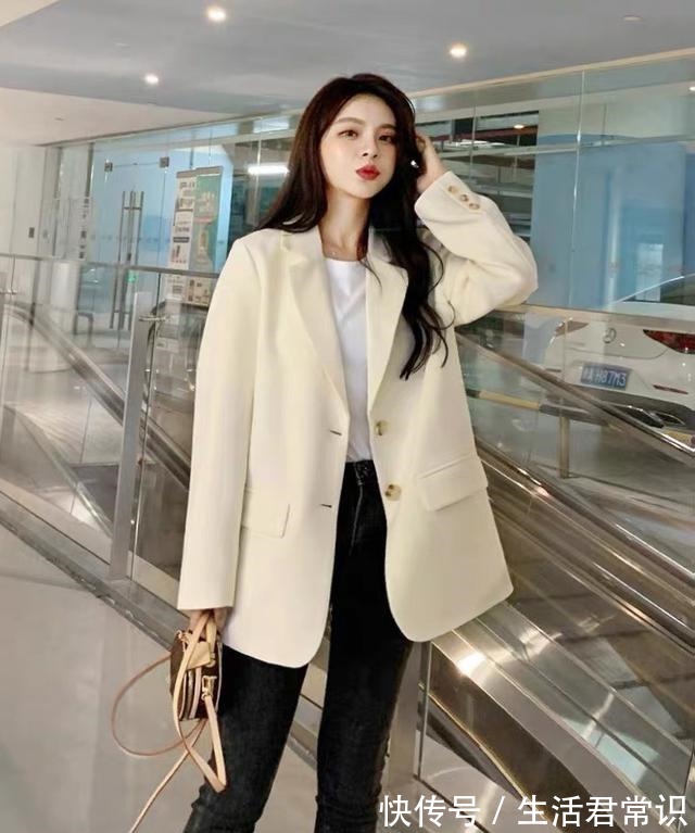 小仙女 出门约会穿搭不能太普通,学会几个穿搭技巧,让你快速搭配出门装!