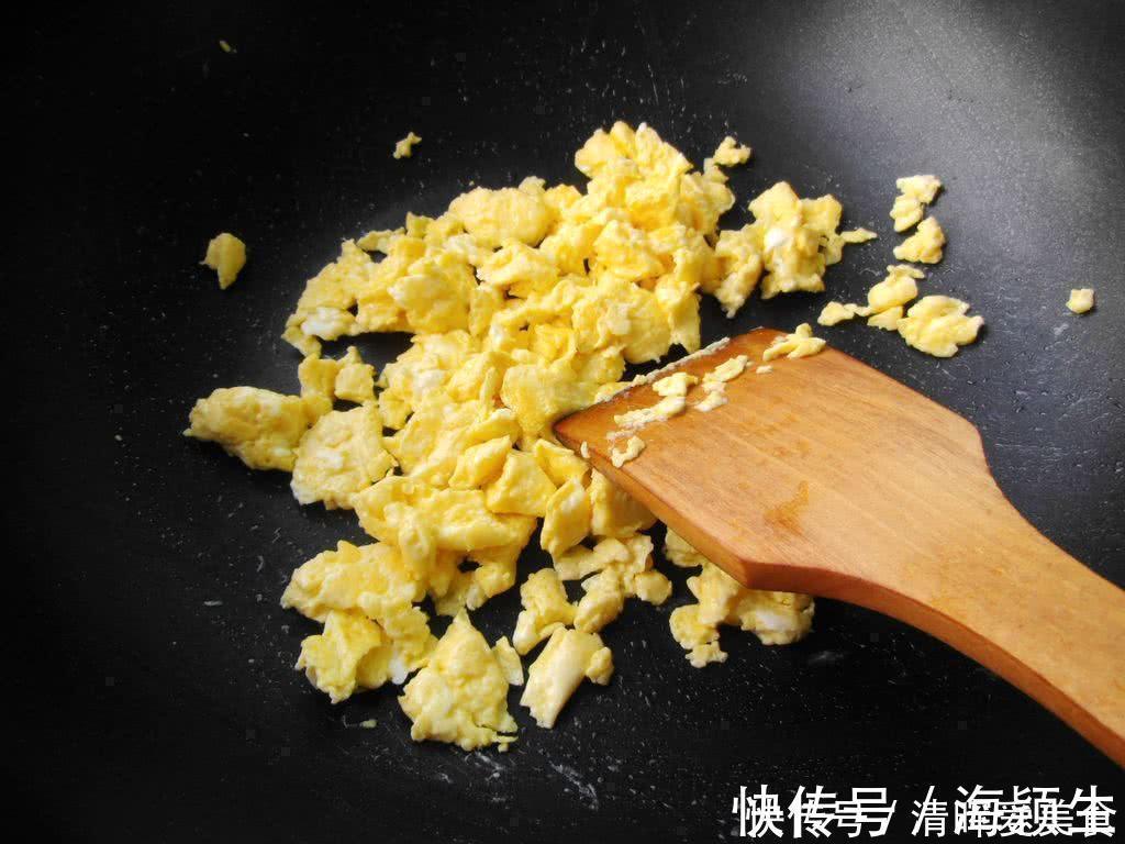 番茄炒鸡蛋|庞叔教你新式炒鸡蛋，根本吃不够，只需要在炒蛋时多一个步骤