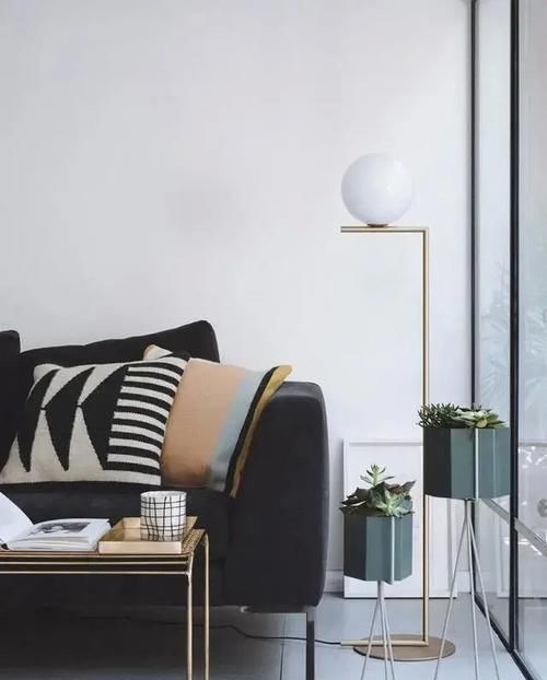 休闲区|窗边这样设计,一边悬空书桌做书房,另一边卡座做休闲区,省30平