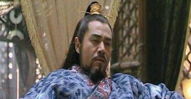 贫穷|皇帝龙袍为了不褪色,一直不洗,不会有馊味吗贫穷限制了想象