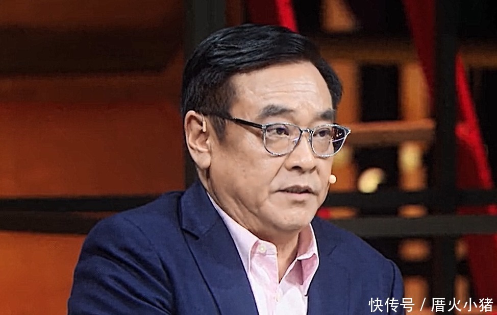 主持人|郭敬明泪洒现场,尔冬升怒而离席,主持人大鹏再显露低情商