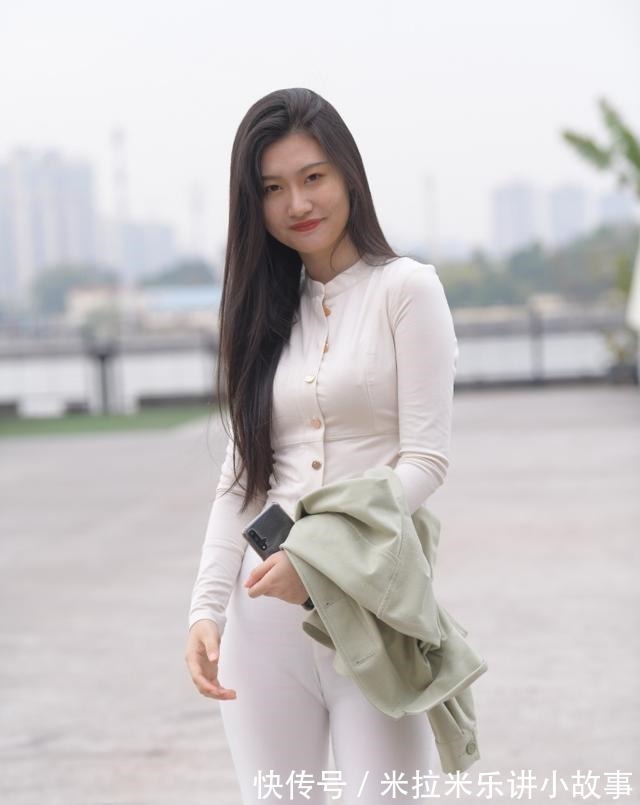 搭配 穿修身裤好看吗搭配“开衫t恤”试试看,形状会告诉你答案!