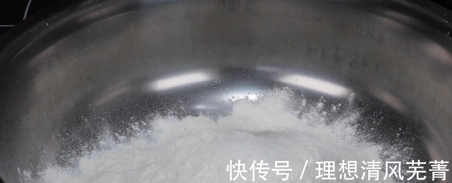饺子皮|饺子皮别一个个擀了,找一个塑料瓶,一秒一个,超简单实用!
