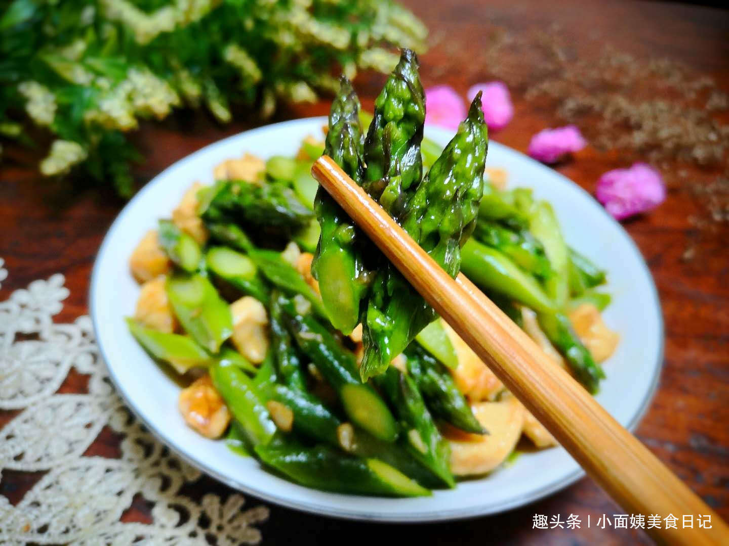 芦笋|这菜素有“负热量”之称,减肥燃脂又奇效,让体重蹭蹭往下掉!