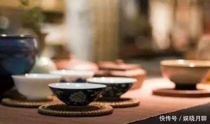泡一壶茶, 与岁月共老。