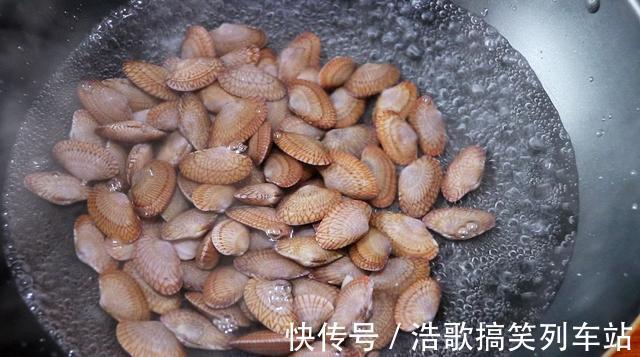 炒鸡蛋|炒鸡蛋谁都会做,想把鸡蛋炒好吃有窍门,加上它,鲜掉眉毛