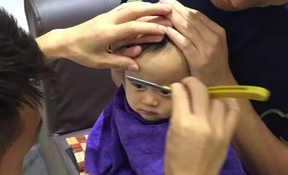 迷信|奶奶把满月孙女眉毛剃光,3个月后全家后悔不已,“迷信”太害人