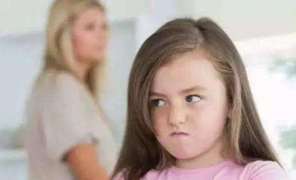 挨打|经常被挨打的孩子,和不被挨打的孩子,上学后就露出问题了