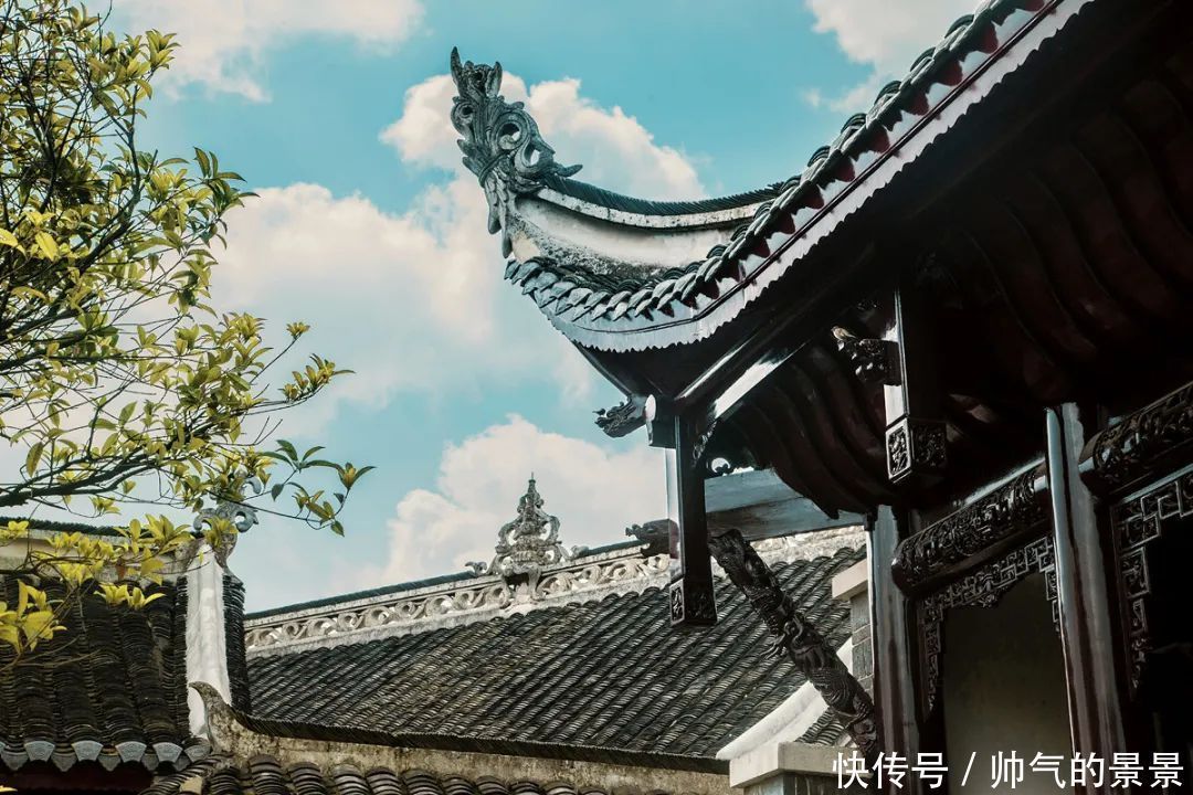 中年|贵州的黄果树瀑布和万峰林，千户苗寨和龙宫等8大景点，先去哪个