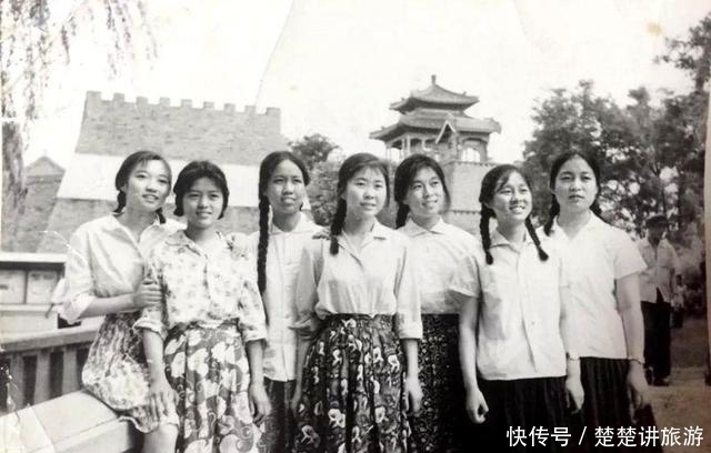 如今|七八十年代十分流行的“的确良”,曾风靡一时,如今为何消失了?