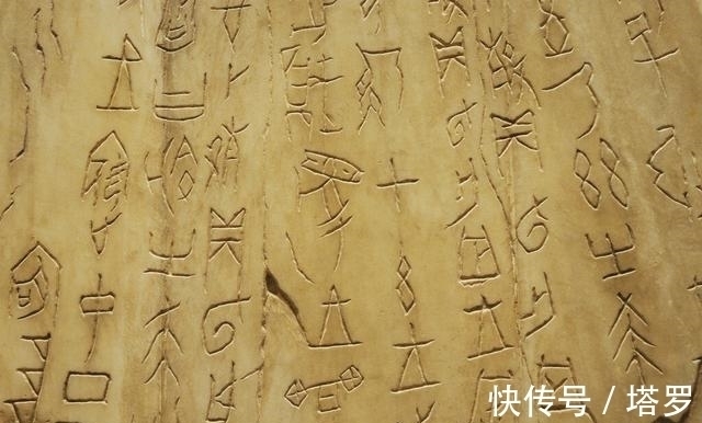 易中天！张国立、冯小刚提议“恢复繁体字”，易中天怒怼：亂竈龜鬱会写吗