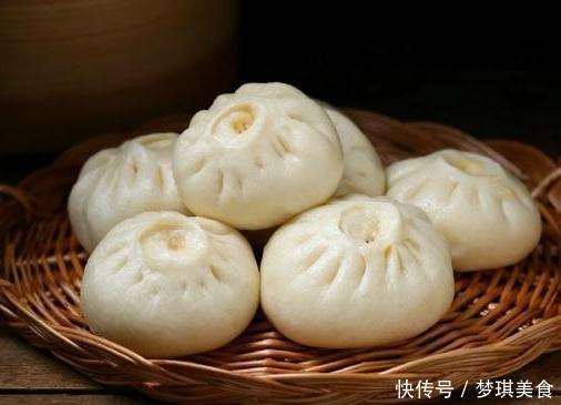 奶奶蒸的包子,一口气吃5个,比“狗不理”还香!亮点在于肉馅