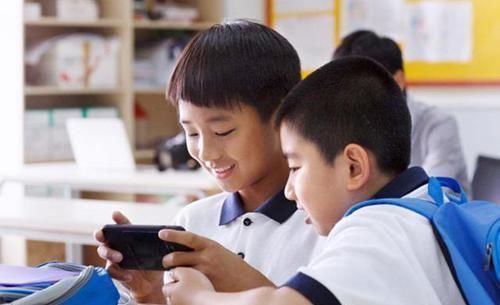 学霸|初中男生“偷偷”做过这6件事,一个都没中是学霸,网友:我全中