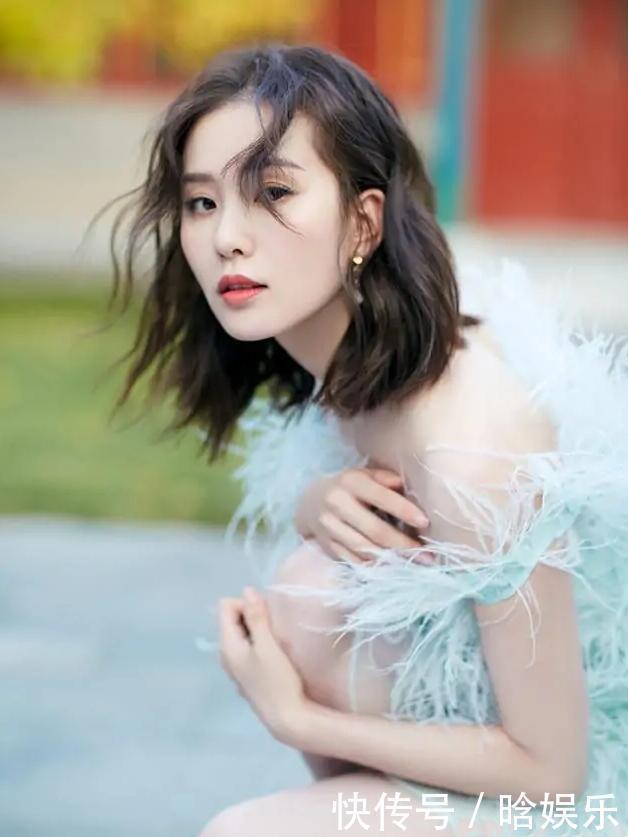 女性|女人到了中年,头发别留太长!今年流行这5种“短发”,时髦减龄