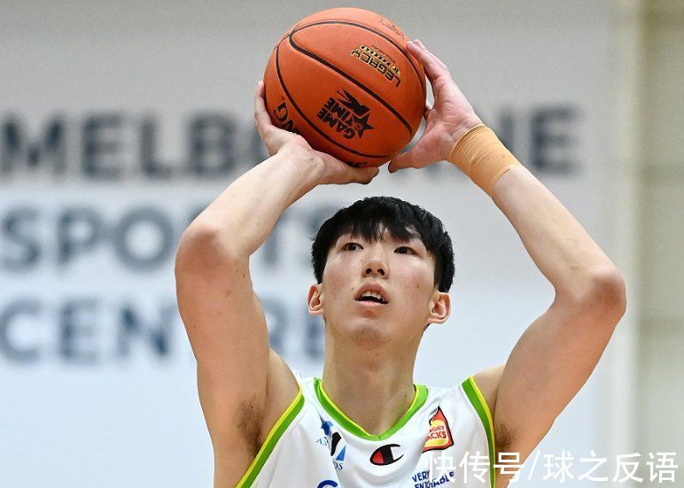 克里克|周琦10分9板2帽慘遭1秒神仙球絕殺！最后時刻吃T，被1米9后衛(wèi)隔扣