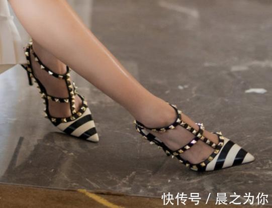 花朵 细跟鞋有着让人心动的精致,就像绽放在足尖的美丽花朵!