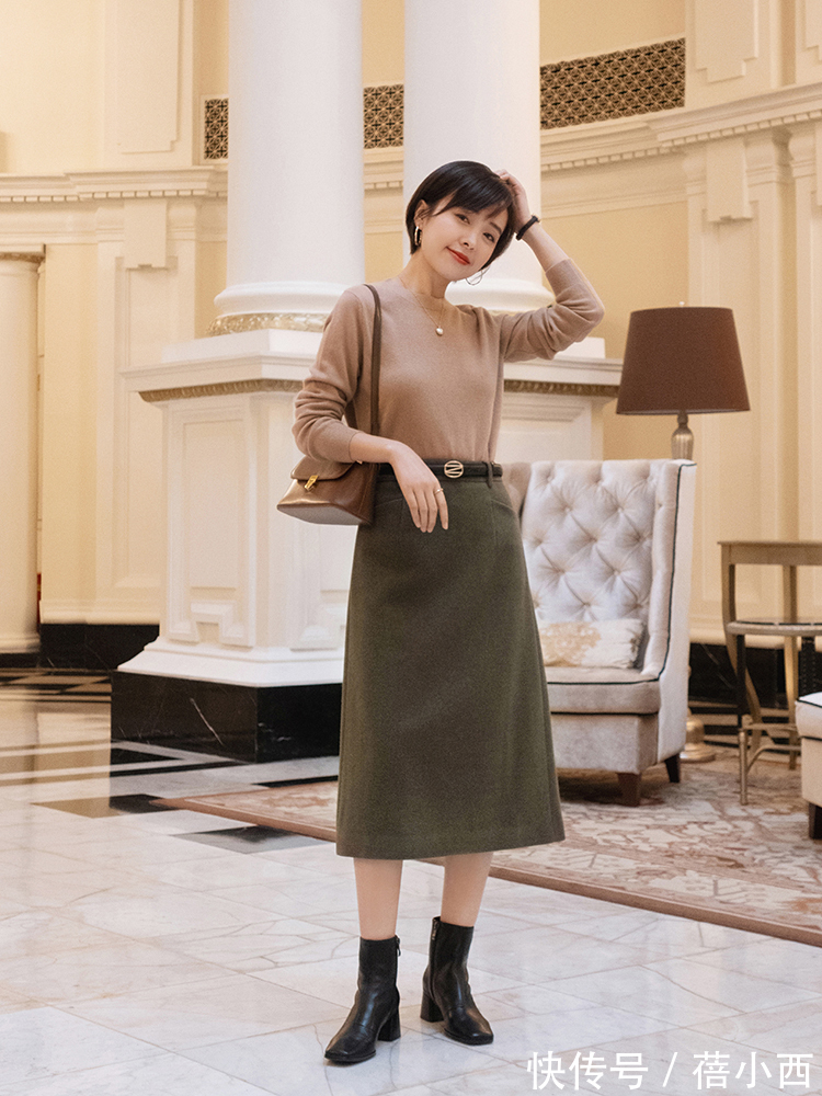 搭配|冬季建议多穿“踝靴”,搭配半身裙保暖又优雅,搭配大衣高级时髦