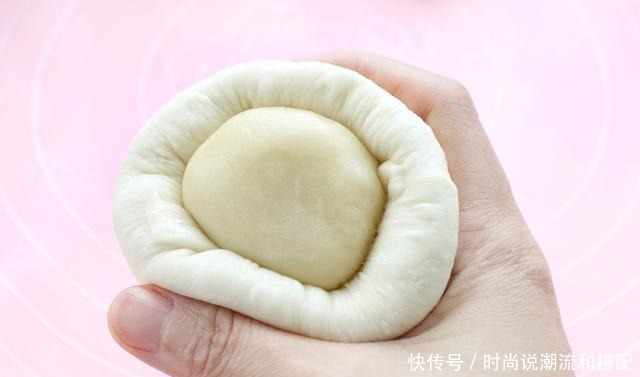 油酥饼做法并不难,掌握正确配方和比例,保证层层酥脆一碰就掉渣