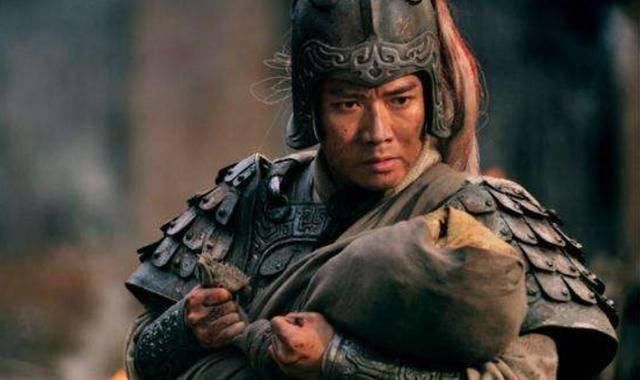 五虎上将|蜀汉五虎上将中，赵云劳苦功高，为何刘备到死都没有给他封侯？