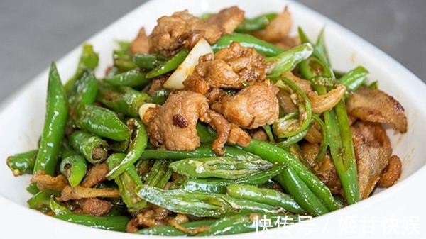 青蒜|最解馋下饭的辣椒小炒肉，做法简单，香辣适口，总是吃不够