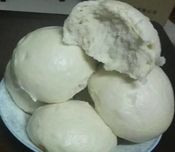 为什么馒头蒸好了,取出来之后会回缩成死面?原因居然是因为这个