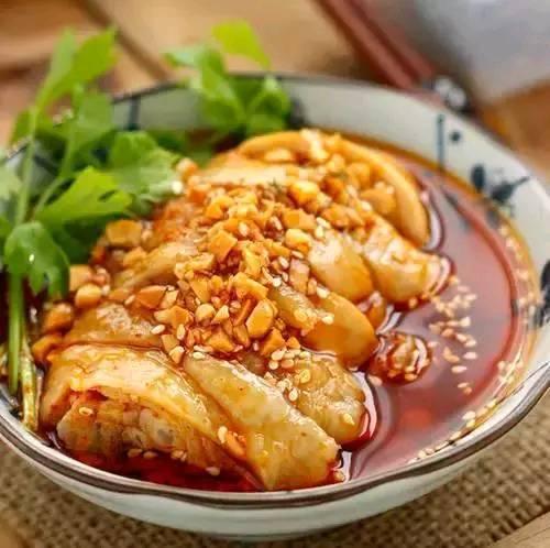 几道家常菜不仅味道鲜美,造形也很好看,招待客人有面子