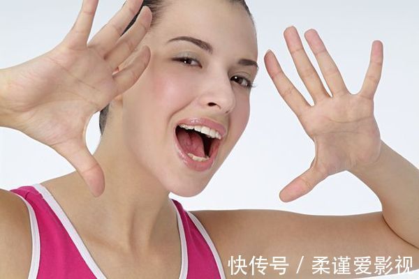 烟草|晨起若有4个表现,说明卵巢“透支”了,别忽视,或许你正在变老