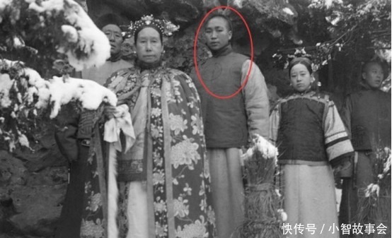 慈禧曾让外国画师画2幅画像,其中一幅容貌太过真实,不敢给她看