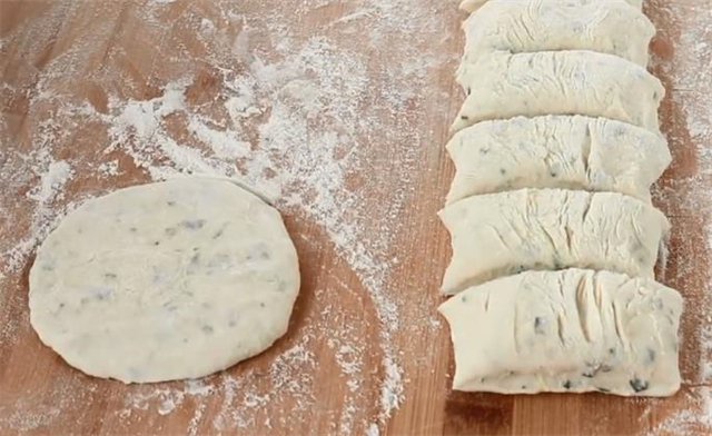 搅拌均匀|想吃油饼不用出去买,详细配方和比例告诉你,做法简单又好吃