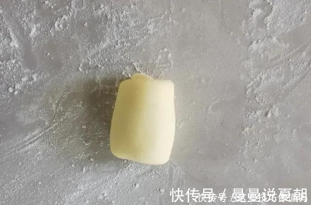 咬一口,整个人都酥了,特色小吃椒盐酥,一口就让你想起家乡味道