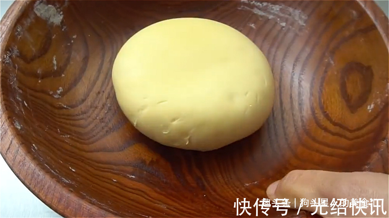 香酥|想吃芝麻酥条,教你最简单的做法,几块钱能做一大篮,香酥爽脆