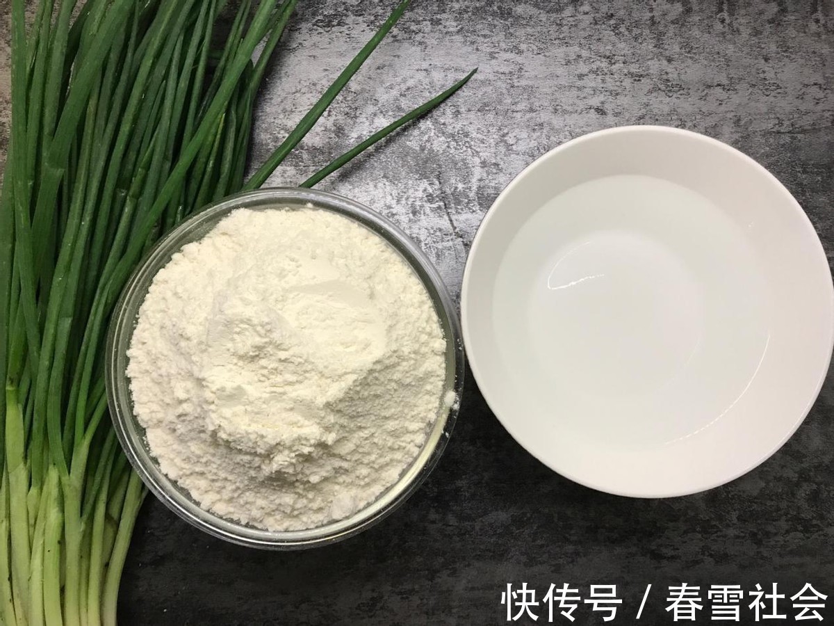 烫面葱油饼|在家制作好吃美味的葱油饼,香气四溢,健康又有营养
