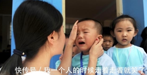 家长|“高情商”的家长哄孩子，不会说“别哭了”，要学会换种沟通方式