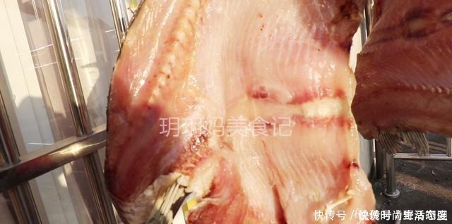教你正宗腌腊鱼的方法,配料简单味道足,保存时间越长吃起来越香