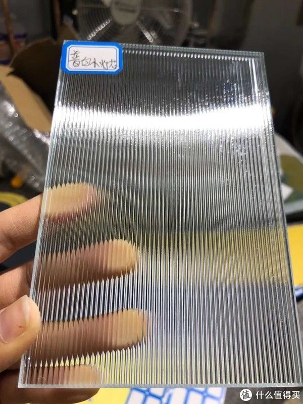 关键点|长虹玻璃门怎么选？玻璃、边框、合页都有讲究